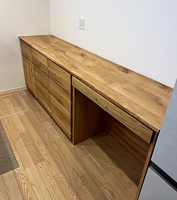 キッチンバックカウンター　ホワイトオーク　一部合板　¥330,000〜　W2600mm