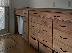 キッチンバックカウンター　杉材　一部合板　¥220,000〜　W2200mm