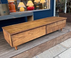 TVボード　桜材　一部合板　¥80,000〜　W1300mm